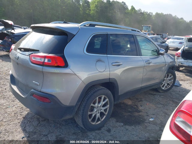 1C4PJLCS7HW507903 Jeep Cherokee Latitude Fwd