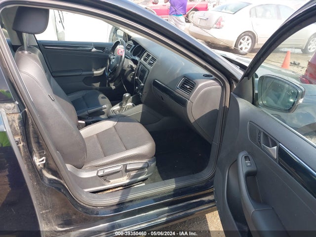 3VWL07AJ6GM375523 Volkswagen Jetta 1.8t Sel