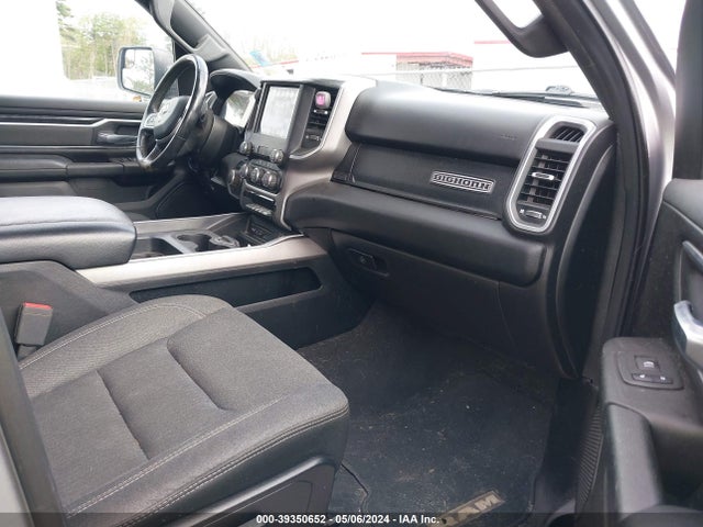 1C6SRFBT4KN761572 RAM 1500 Big Horn/lone Star Quad Cab 4x4 6'4 Box