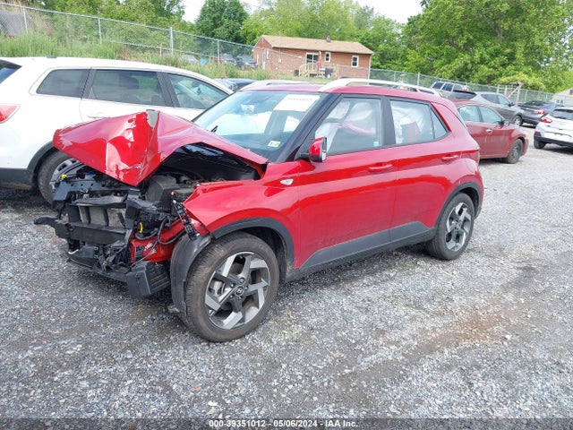 Hyundai Venue Limited 2022 KMHRC8A36NU193109 Image 2