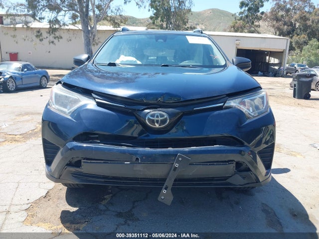 Toyota RAV4 LE 2018 JTMZFREV4JJ195336 Image 13