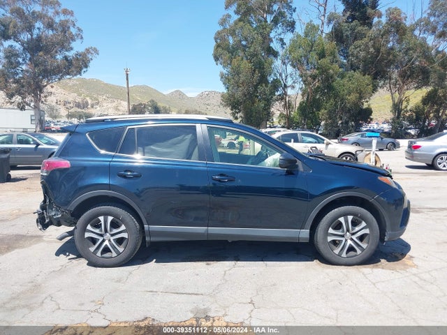 Toyota RAV4 LE 2018 JTMZFREV4JJ195336 Image 14