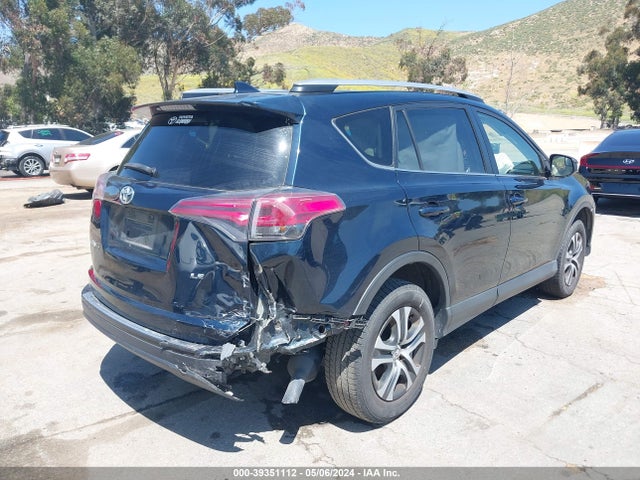 Toyota RAV4 LE 2018 JTMZFREV4JJ195336 Image 4