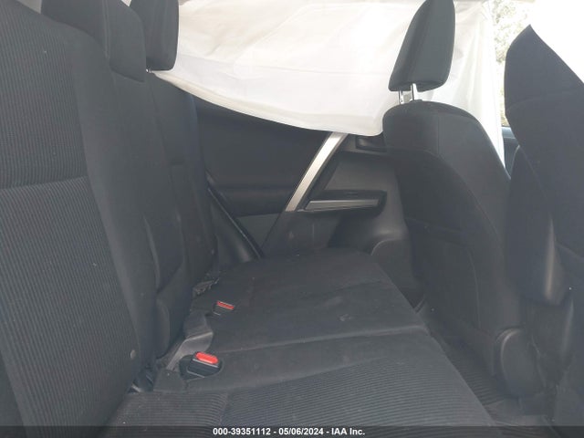 Toyota RAV4 LE 2018 JTMZFREV4JJ195336 Image 8