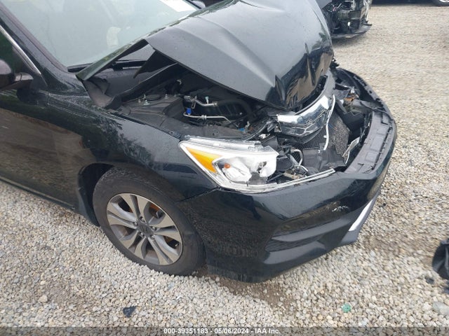 Honda ACCORD LX 2017 1HGCR2F35HA271630 Image 17
