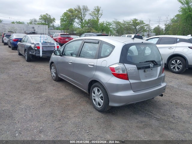 39351256 :رقم المزاد ، JHMGE8H25AS013092 vin ، 2010 Honda Fit مزاد بيع