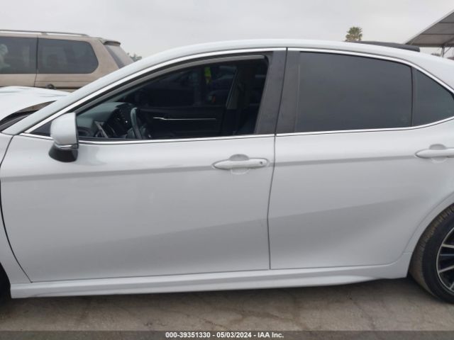4T1G11AK6NU499593 Toyota CAMRY SE