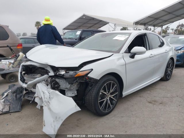 4T1G11AK6NU499593 Toyota CAMRY SE