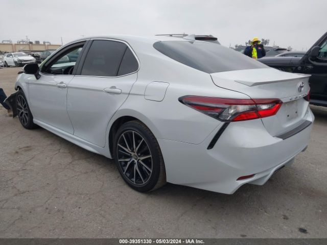 4T1G11AK6NU499593 Toyota CAMRY SE