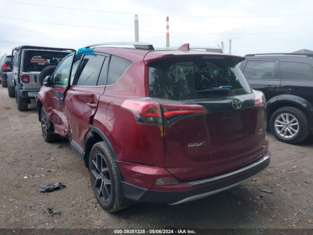 JTMJFREV6JD244645 Toyota RAV4 SE