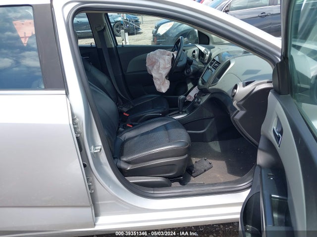 Chevrolet Sonic Ltz Auto 2016 1G1JE6SB4G4147442 Image 5