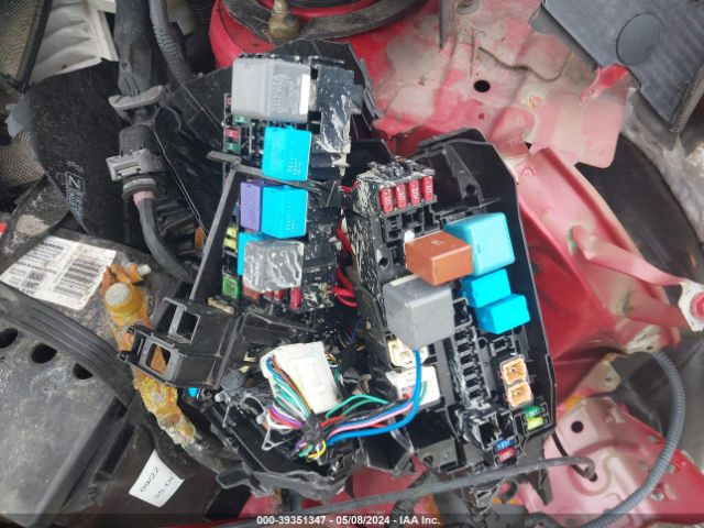 5YFBURHE1HP706851 Toyota COROLLA LE