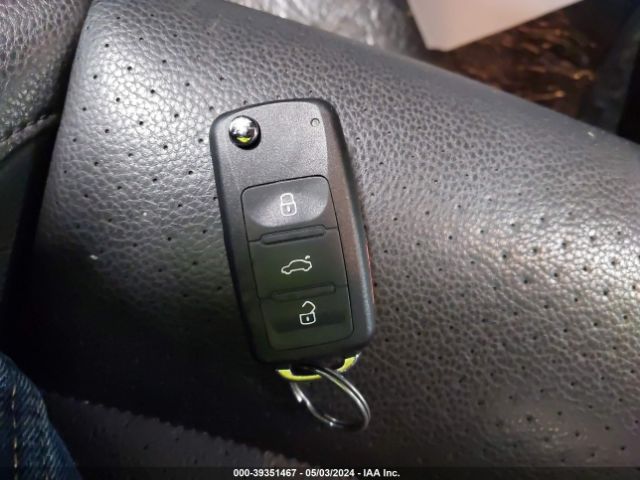 WVGBV7AX3GW563948 Volkswagen TIGUAN SE