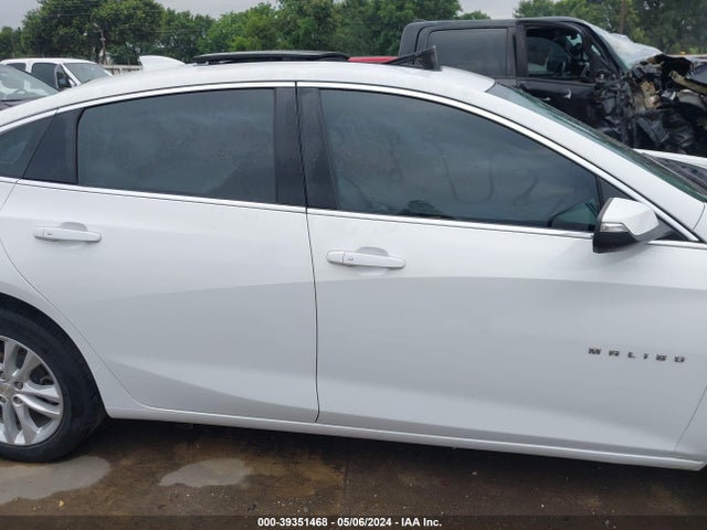 Chevrolet MALIBU LT 2018 1G1ZD5ST7JF133314 Image 12