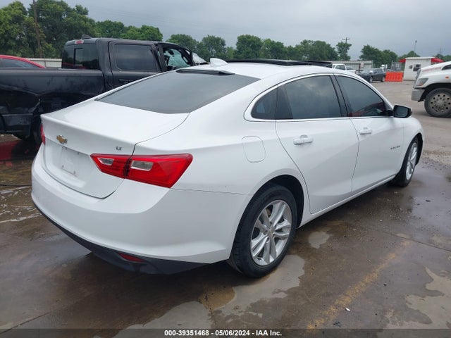 Chevrolet MALIBU LT 2018 1G1ZD5ST7JF133314 Image 4