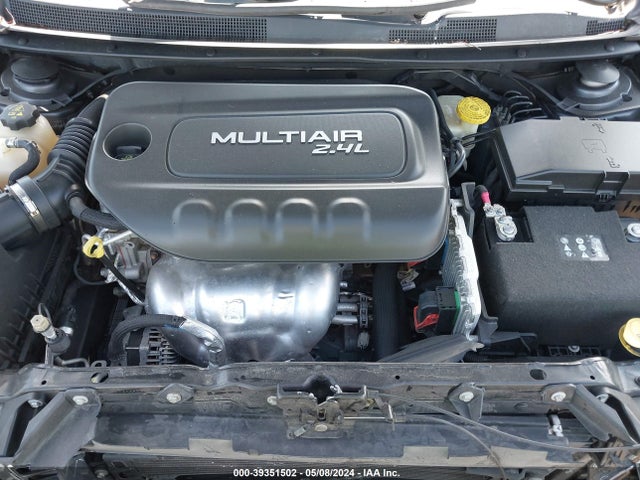 1C3CCCAB8GN177774 Chrysler 200 Limited