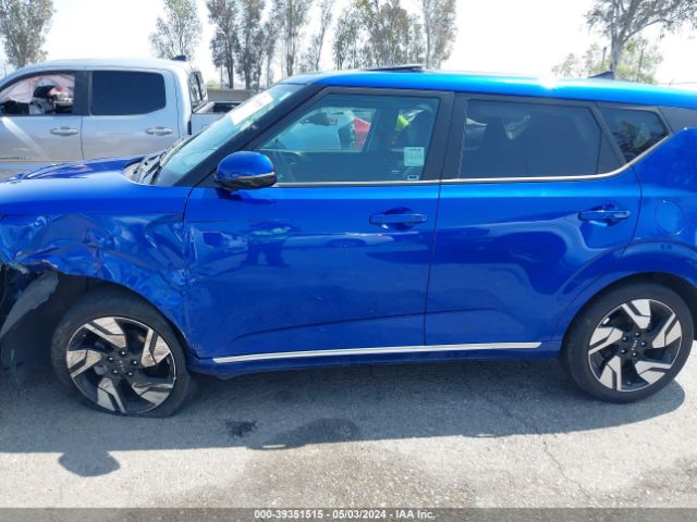 KNDJ53AU2P7209296 KIA Soul Gt-line