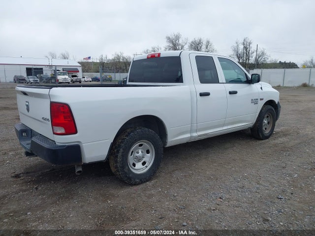 1C6RR7FT5KS663151 RAM 1500 Classic Tradesman Quad Cab 4x4 6'4 Box
