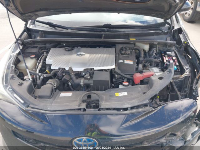 JTDKARFUXG3522793 Toyota Prius Four Touring