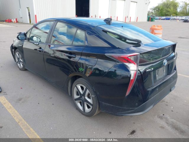 JTDKARFUXG3522793 Toyota Prius Four Touring