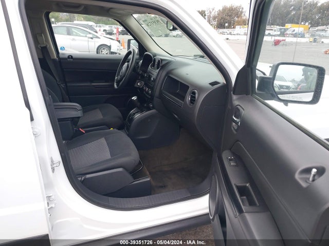 1C4NJPBA5FD439374 Jeep Patriot Altitude Edition