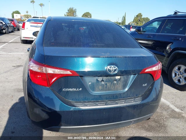 Toyota COROLLA LE 2018 5YFBURHE0JP844015 Image 16
