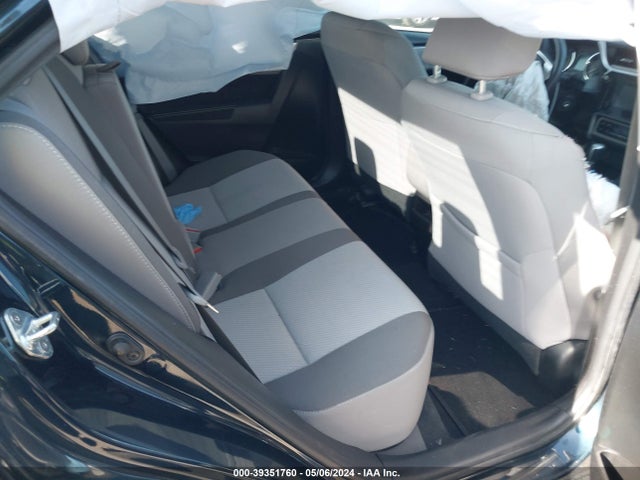 Toyota COROLLA LE 2018 5YFBURHE0JP844015 Image 8