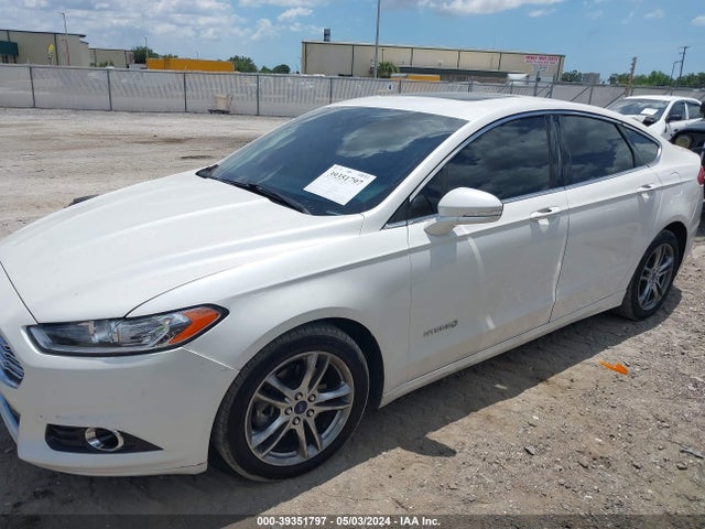 Ford Fusion Hybrid Titanium 2015 3FA6P0RU7FR101708 Image 2