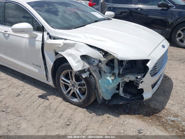 Ford Fusion Hybrid Titanium 2015 3FA6P0RU7FR101708 Image 6