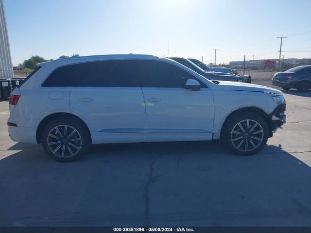 WA1LHAF70HD040433 Audi Q7 2.0t Premium