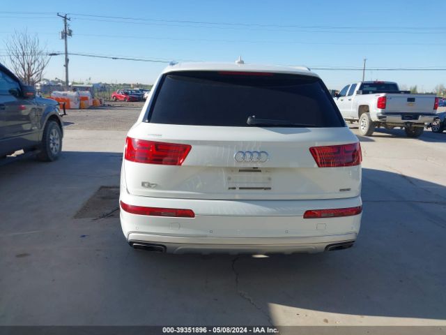 WA1LHAF70HD040433 Audi Q7 2.0t Premium