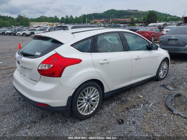 Ford Focus Titanium 2014 1FADP3N27EL274235 Image 4
