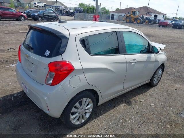 Chevrolet Spark 1lt Cvt 2017 KL8CD6SA1HC709923 Image 4