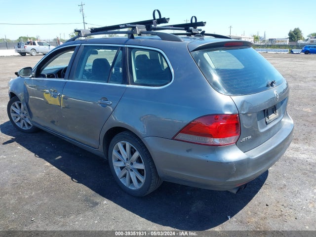 3VWPL7AJ0EM618717 Volkswagen Jetta Sportwagen 2.0l Tdi