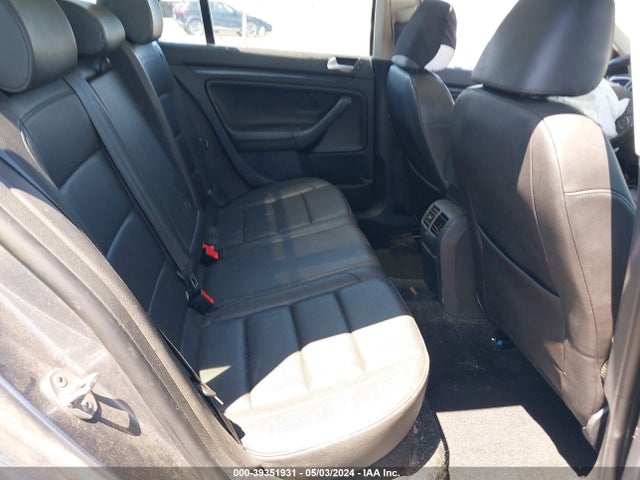 3VWPL7AJ0EM618717 Volkswagen Jetta Sportwagen 2.0l Tdi