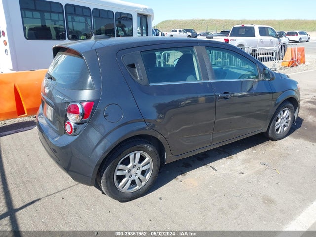 Chevrolet Sonic Lt Auto 2016 1G1JC6SH7G4146022 Image 4