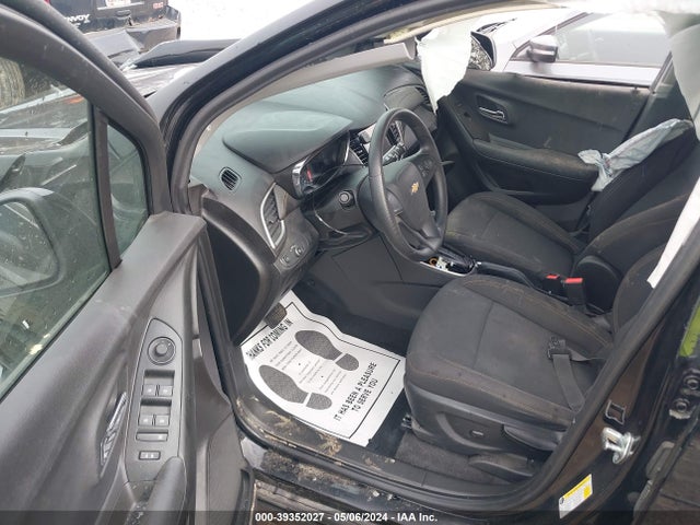 Chevrolet TRAX LS 2018 3GNCJKSB2JL410699 Image 5