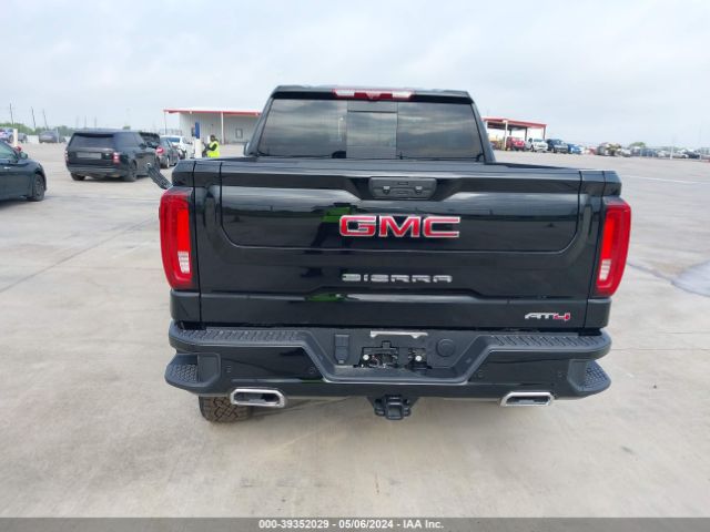 1GTUUEEL8RZ175403 GMC Sierra 1500 4wd  Short Box At4