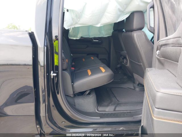 1GTUUEEL8RZ175403 GMC Sierra 1500 4wd  Short Box At4