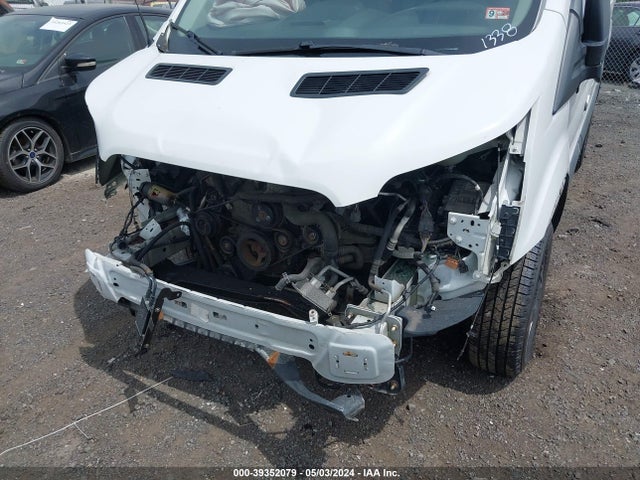 Ford Transit-250 2016 1FTYR1YM2GKB15901 Image 6