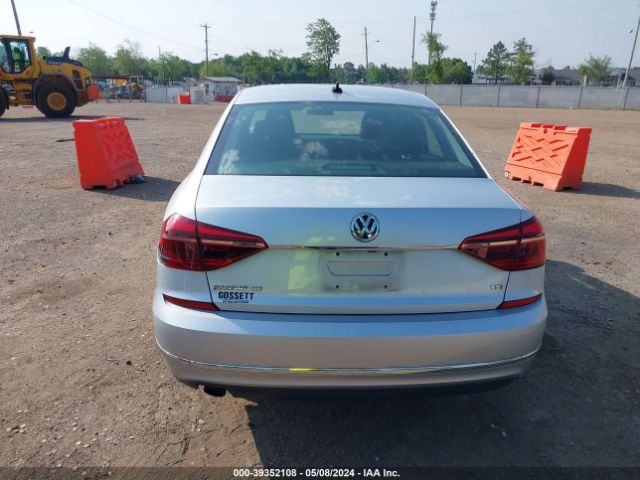 1VWBA7A34JC019140 Volkswagen Passat 2.0t Se