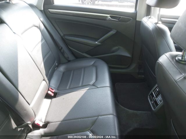1VWBA7A34JC019140 Volkswagen Passat 2.0t Se