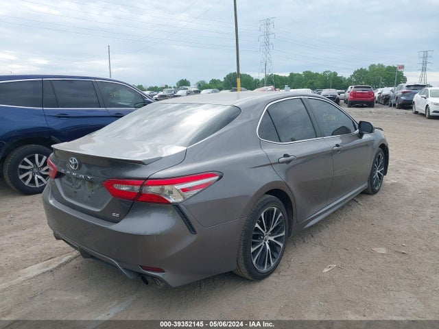 Toyota CAMRY SE 2018 4T1B11HK9JU554855 Image 4