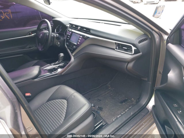 Toyota CAMRY SE 2018 4T1B11HK9JU554855 Image 5