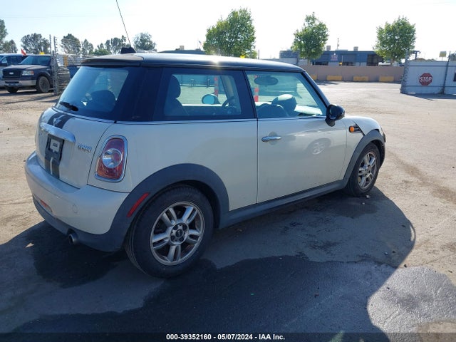 2012 MINI COOPER WMWSU3C5XCT261349 Photo 3