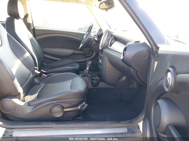 2012 MINI COOPER WMWSU3C5XCT261349 Photo 4