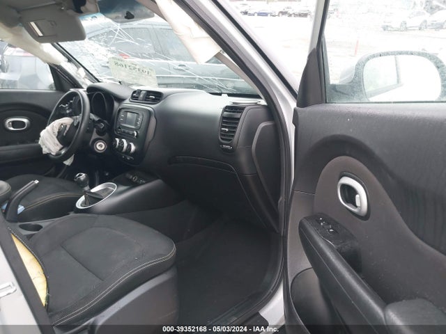 KIA SOUL + 2016 KNDJP3A5XG7869542 Image 5