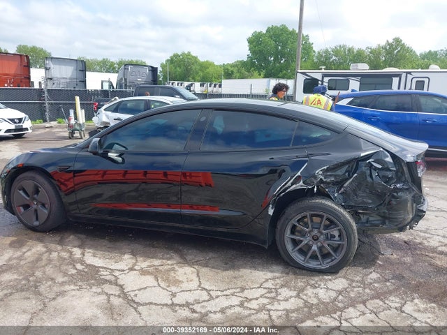 Tesla Model 3 Rear-wheel Drive 2022 5YJ3E1EAXNF350492 Image 15