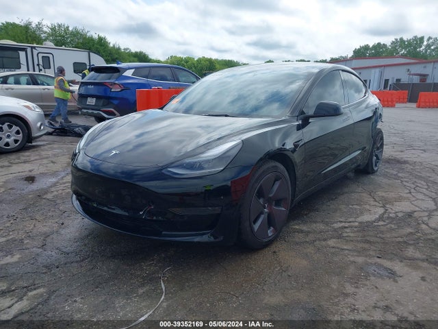 Tesla Model 3 Rear-wheel Drive 2022 5YJ3E1EAXNF350492 Image 2
