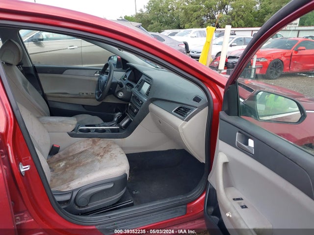Hyundai SONATA SE 2016 5NPE24AF3GH322350 Image 5